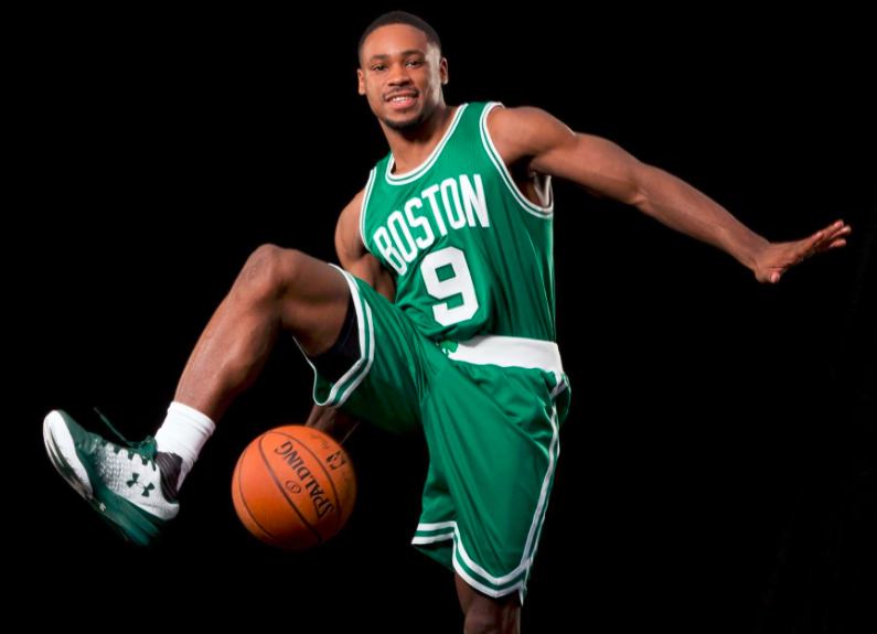 以带有歧视 以带有歧视