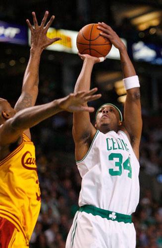 当三名年轻 当三名年轻