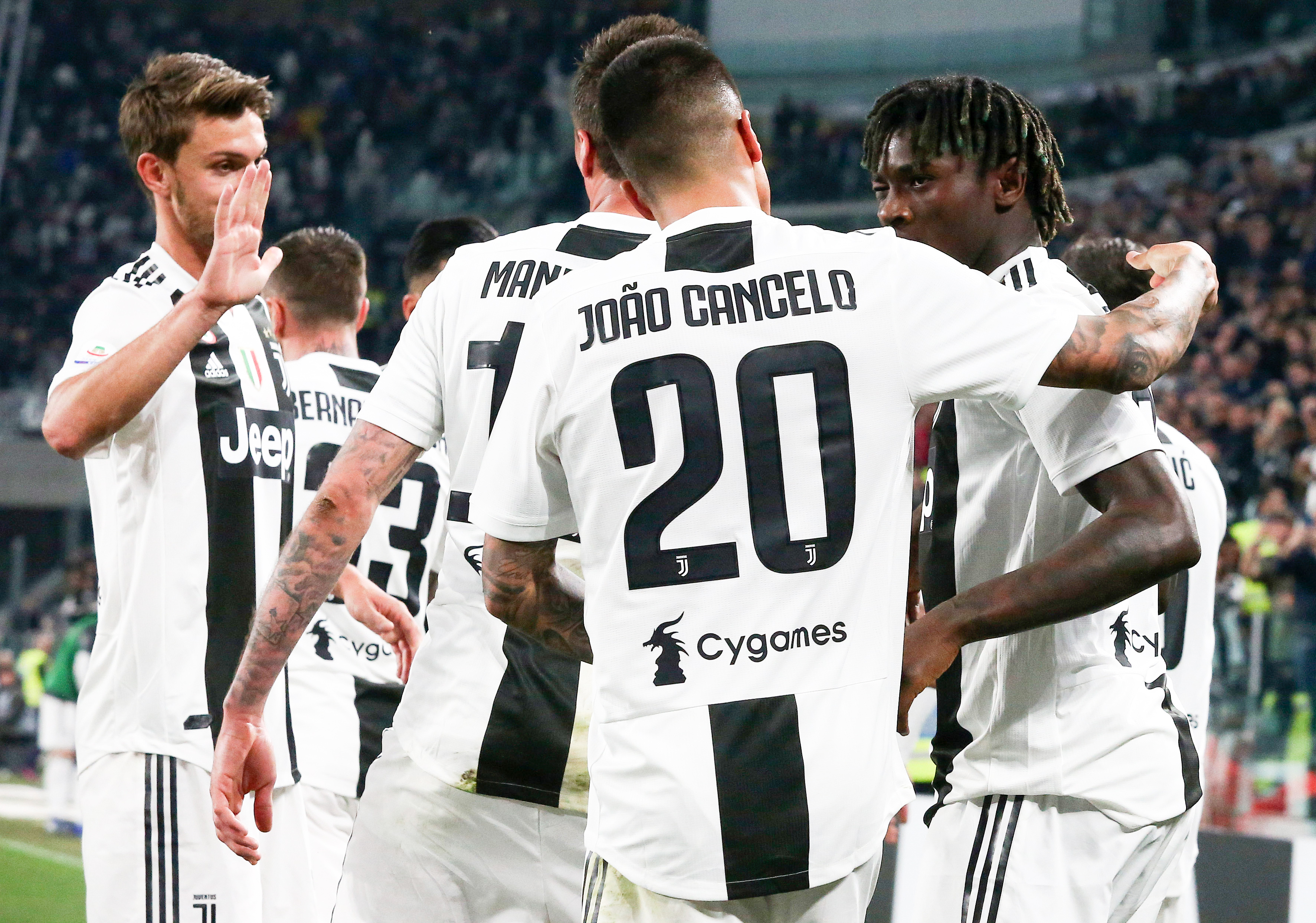 边翼卫套上 边翼卫套上